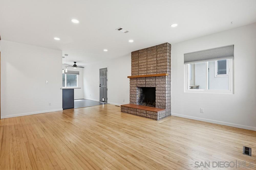 4347 Voltaire - photo 16