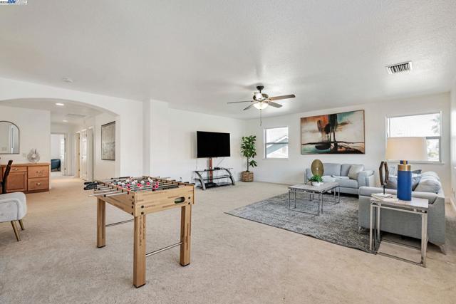 Image 25 of 60 For 5065 Carbondale Way