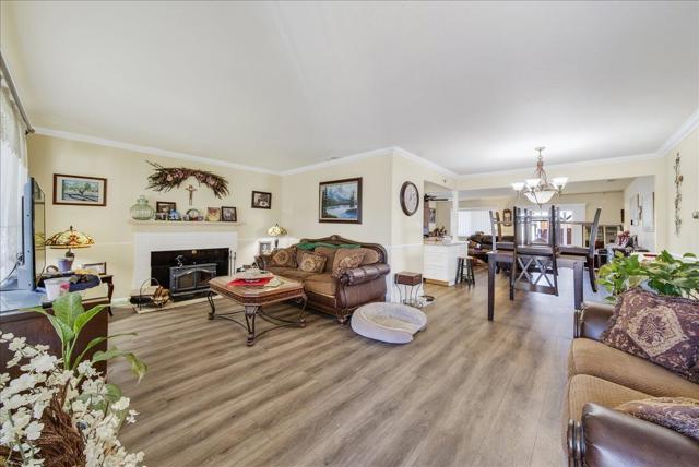 221 Tapadero Street, Salinas CA: https://media.crmls.org/mediaz/a5d2ed2d-0e9c-4e0e-a98f-4e4fdead92e7.jpg