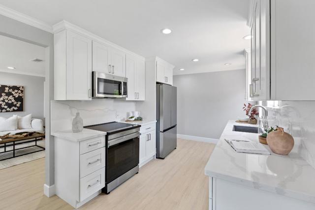 2377 Manhattan Place, Santa Clara CA: https://media.crmls.org/mediaz/a5d32e80-78ce-4904-9239-4f4558e493ef.jpg