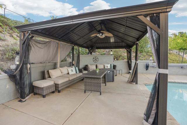 Detail Gallery Image 38 of 44 For 29738 Roble Verde, Valley Center,  CA 92082 - 3 Beds | 2/1 Baths