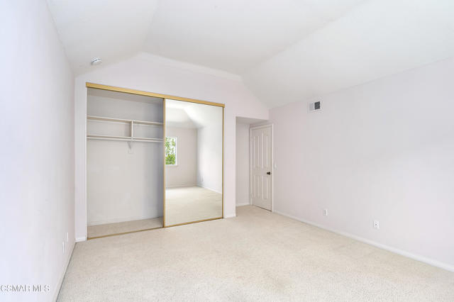 3041 Three Springs Drive, Westlake Village CA: https://media.crmls.org/mediaz/a5d45eac-a14d-467a-89f3-473d5259244c.jpg