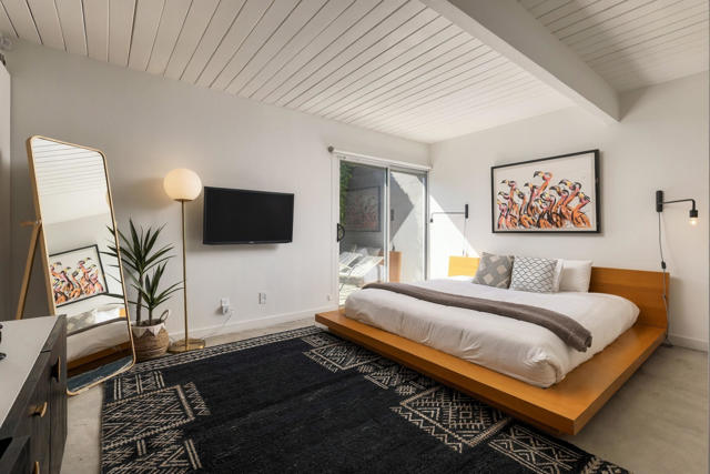 503 E Laurel Circle, Palm Springs, CA 92262