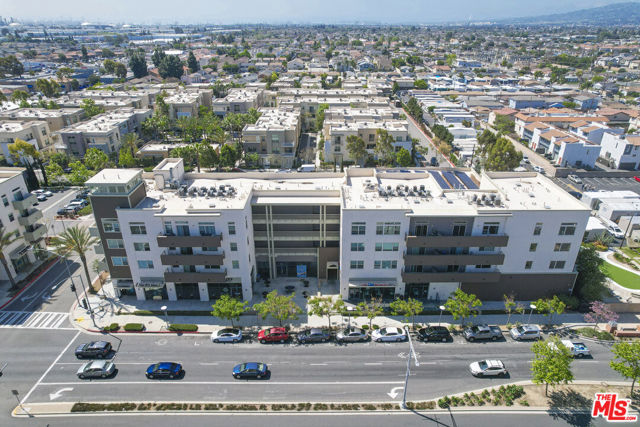 552 E Carson Street, Carson CA: https://media.crmls.org/mediaz/a5d6436a-961e-4afd-9bd7-0fc092c7a65c.jpg
