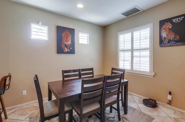 Detail Gallery Image 11 of 57 For 2174 Desert Hare Ct #105,  Chula Vista,  CA 91915 - 3 Beds | 2/1 Baths