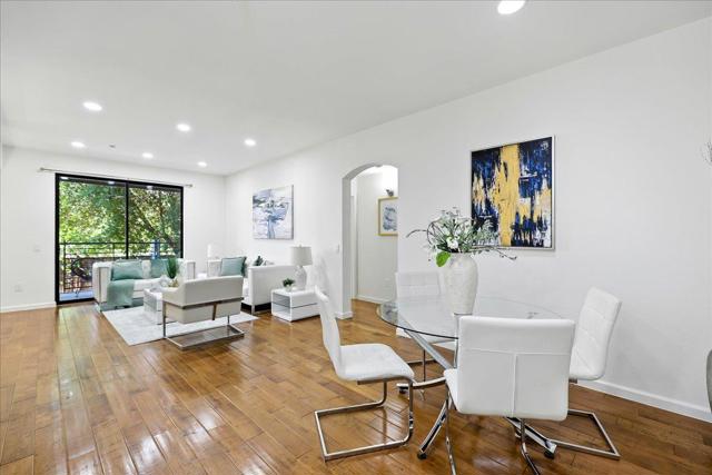 10745 N De Anza Boulevard, Cupertino CA: https://media.crmls.org/mediaz/a5d72aae-5025-49bf-b123-3e16cd888eee.jpg
