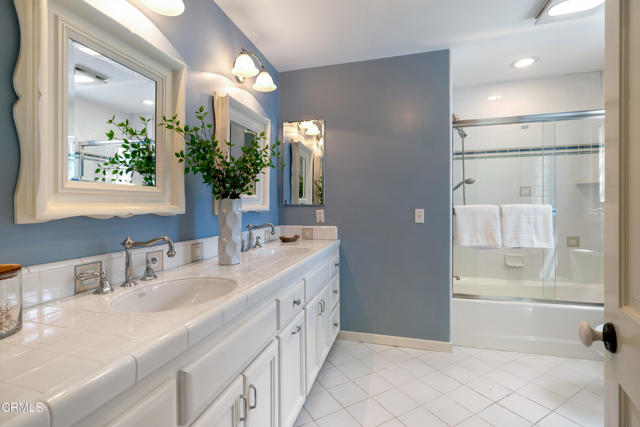 Detail Gallery Image 31 of 45 For 3642 Yorkshire Rd, Pasadena,  CA 91107 - 3 Beds | 2/1 Baths