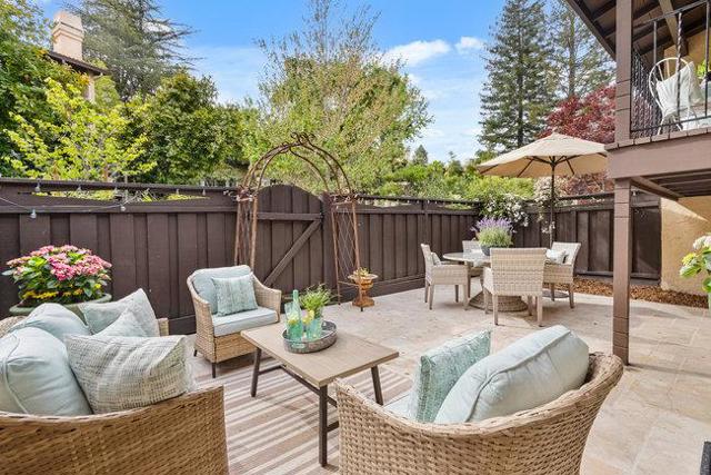 18400 Overlook Road, Los Gatos CA: https://media.crmls.org/mediaz/a5d74d7a-c433-4584-b6bd-3e957a7ec916.jpg