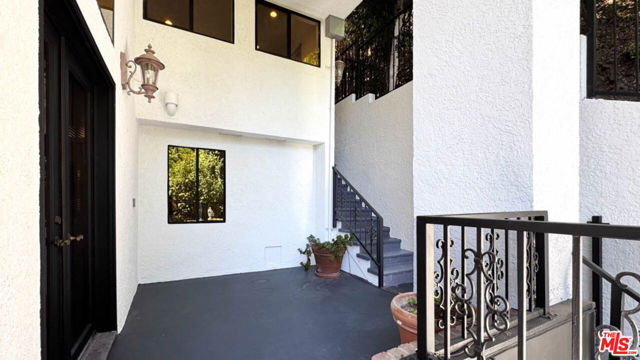 1242 Angelo Drive photo 57