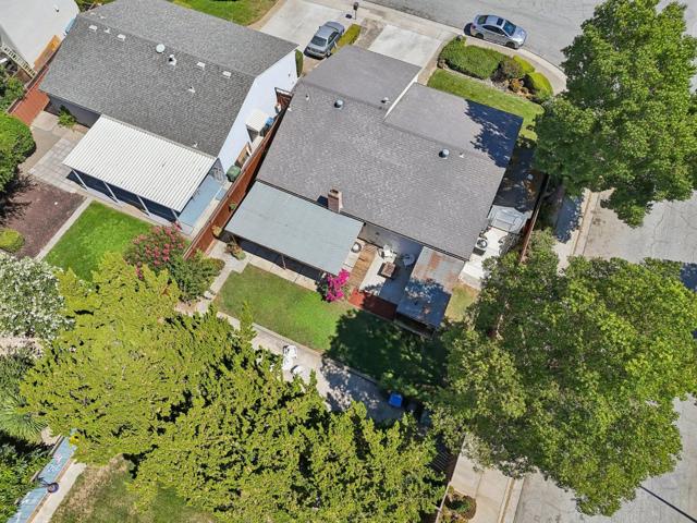 5195 Calicowood Place, San Jose CA: https://media.crmls.org/mediaz/a5d89db7-4f09-45bf-8e3a-9f777e419f68.jpg