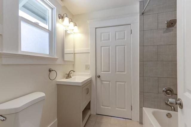 19 S Delaware Street, San Mateo CA: https://media.crmls.org/mediaz/a5d8a061-b962-45ba-b391-89d70706e780.jpg