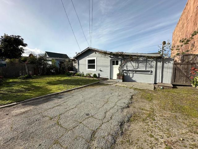 4057 Cory Street, Soquel CA: https://media.crmls.org/mediaz/a5d92bd4-9ca3-487f-bc22-72f6d8da0cfa.jpg