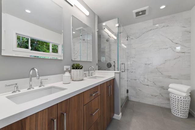 60 Vasilakos Way, Menlo Park CA: https://media.crmls.org/mediaz/a5d97e41-c47c-4dd8-bccd-72fbf31f13a3.jpg