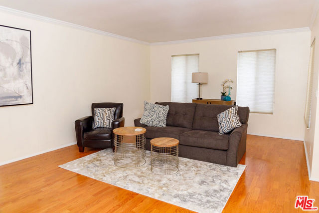 2534 Northlake Circle photo 4