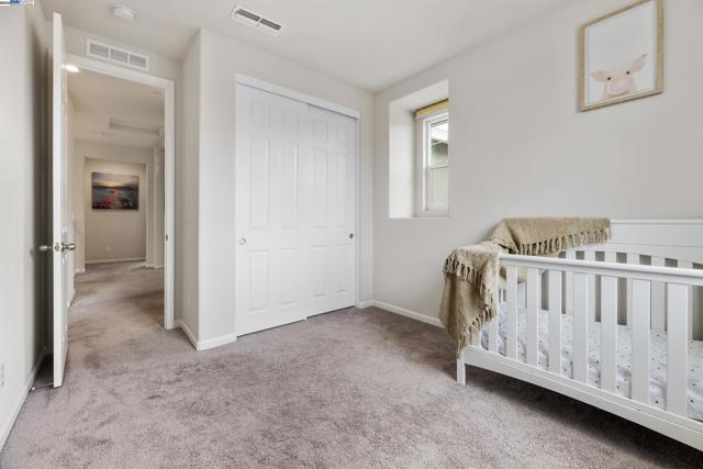 257 E Terra Mia Ave, Mountain House CA: https://media.crmls.org/mediaz/a5daa974-0f53-4a54-a661-d49026aec71d.jpg