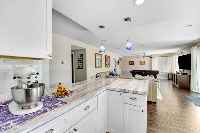 2266 Lansdale Court, Simi Valley CA: https://media.crmls.org/mediaz/a5dab2cb-439a-4ebf-add8-05b75bf14b35.jpg