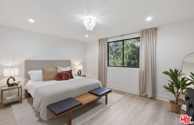 1320 W Cannon Drive, Los Angeles CA: https://media.crmls.org/mediaz/a5dad57c-abd2-40c5-a3a0-2d85959ec17e.jpg