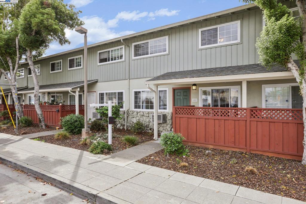 700 Fargo Ave #5
