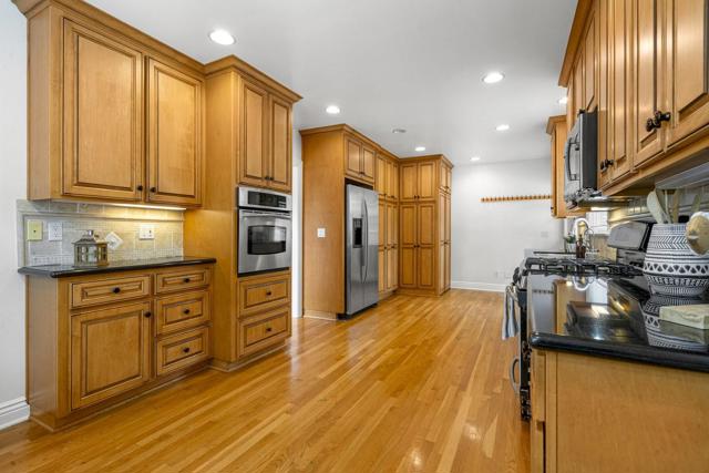 986 Schiele Avenue, San Jose CA: https://media.crmls.org/mediaz/a5db26cc-1509-4c19-8cbd-83ff48b2dfdb.jpg