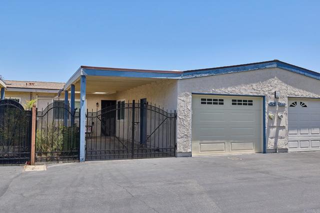 942 Royal Tern Way, Oceanside CA: https://media.crmls.org/mediaz/a5db3c25-fc88-4a21-b046-349c0972e5e4.jpg