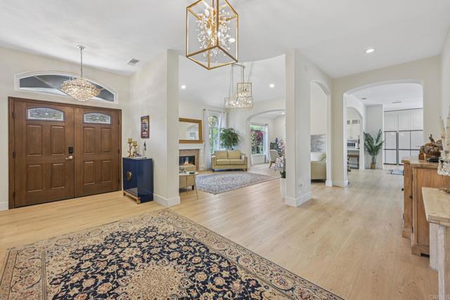 1176 LA SOMBRA Drive, San Marcos CA: https://media.crmls.org/mediaz/a5dc7e01-6c4b-47b4-b7a7-5530de3e7597.jpg