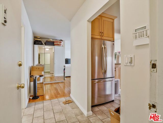 9950 Durant Drive, Beverly Hills CA: https://media.crmls.org/mediaz/a5dd6465-dd00-4e58-a628-0fa528048fdc.jpg