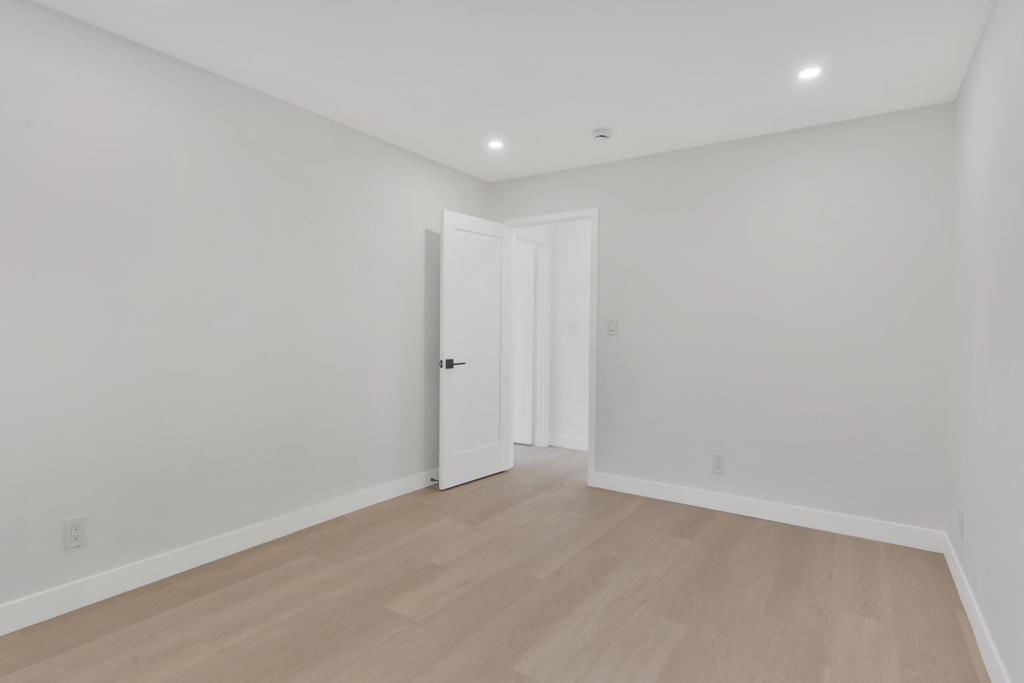 MLS #219130653DA image #21