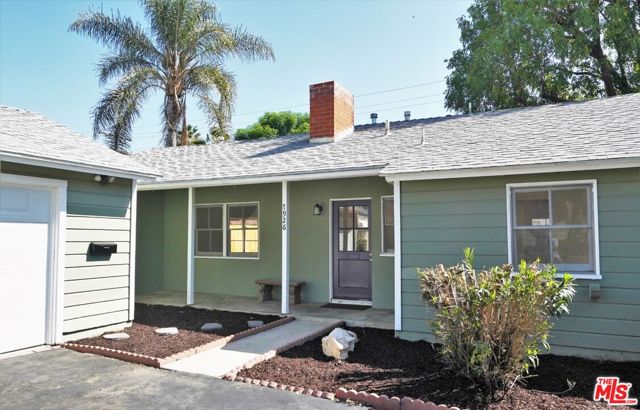 7926 Lasaine Avenue photo 3