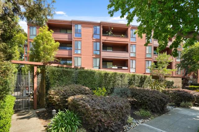 1210 Bellevue Avenue, Burlingame CA: https://media.crmls.org/mediaz/a5dea860-45b6-459e-86da-22482192a072.jpg