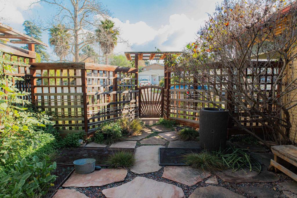 210 6th Ave - photo 16