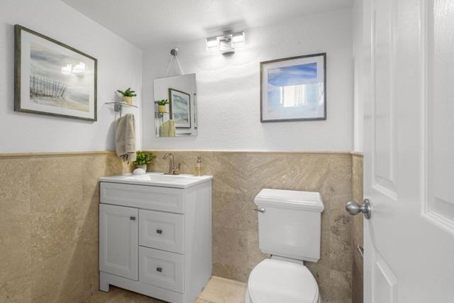 873 Boardwalk Place,  CA: https://media.crmls.org/mediaz/a5e090cf-8144-44fe-8384-abb4d7019418.jpg