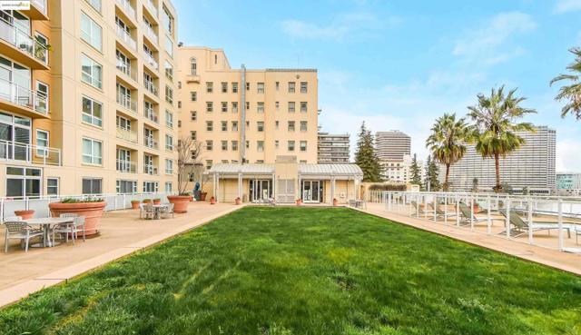 1 Lakeside Dr, Oakland CA: https://media.crmls.org/mediaz/a5e0f1c1-83e2-451c-96c9-7719e5b85ba3.jpg