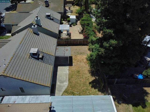 4212 Dunster Drive, Salida CA: https://media.crmls.org/mediaz/a5e19dd5-b7df-4124-a893-94386c22d81f.jpg