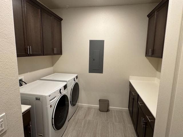 332 Manchester Drive, Los Banos CA: https://media.crmls.org/mediaz/a5e1a31f-e0e3-49ad-9f8c-4c9caca9f0fc.jpg