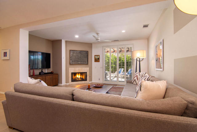 222 Canyon Circle N #5, Palm Springs, CA 92264