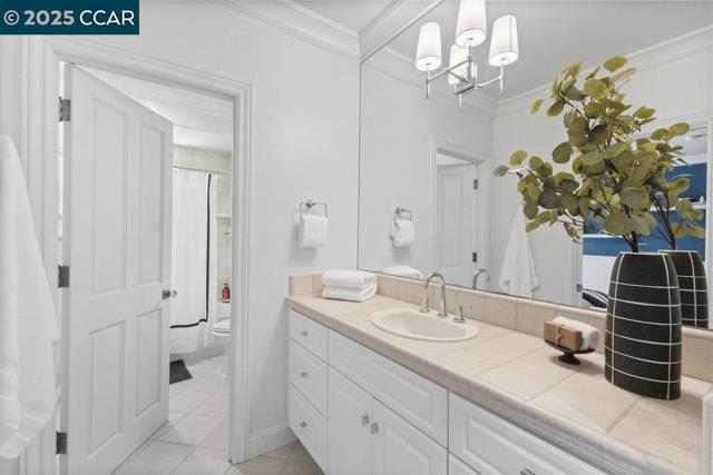 1826 Alameda Diablo, Diablo CA: https://media.crmls.org/mediaz/a5e39f78-50c0-4a37-8e63-7ee2c632e5c0.jpg