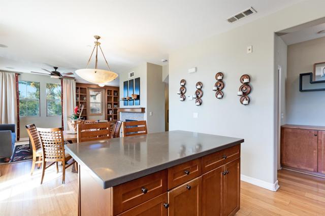 1804 OLIVE GREEN ST, Chula Vista CA: https://media.crmls.org/mediaz/a5e3b980-90c9-400d-b168-24b49c37a487.jpg