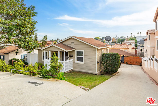 1906 Marshallfield Lane, Redondo Beach, California 90278, ,Residential Income,For Sale,Marshallfield,24467423