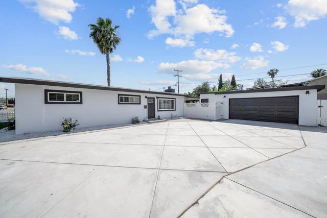 562 Lindsay Street, El Cajon CA: https://media.crmls.org/mediaz/a5e41bb1-65e6-4e14-9115-d8e2284a671a.jpg