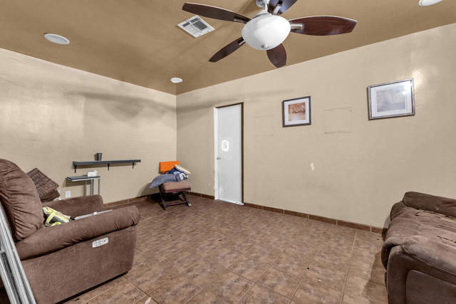 50351 Monroe Street, Indio CA: https://media.crmls.org/mediaz/a5e47e2a-e2ab-4a7a-a0f0-9adc6d1b8bd7.jpg