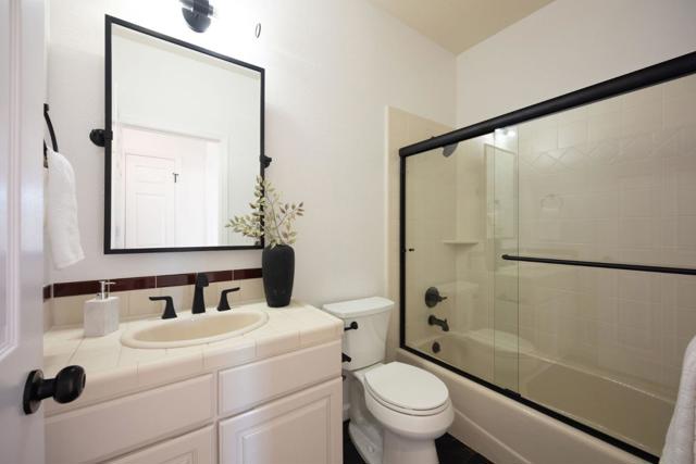 608 Silver Avenue, Half Moon Bay CA: https://media.crmls.org/mediaz/a5e4863d-b0cc-407a-9d05-ac2527b4a255.jpg