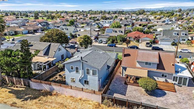 2560 Phelan Avenue, Hayward CA: https://media.crmls.org/mediaz/a5e5f285-0310-46c2-8f71-a2cda47b23a9.jpg