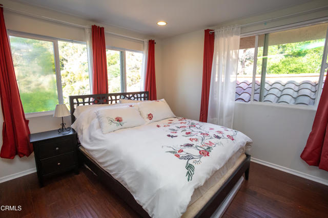 Detail Gallery Image 23 of 26 For 548 Live Oak Circle Dr, Calabasas,  CA 91302 - 5 Beds | 3 Baths