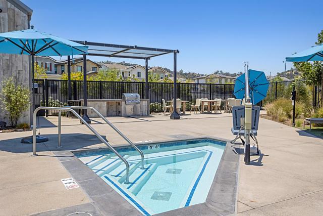 27924 Barley Court, Valley Center CA: https://media.crmls.org/mediaz/a5e6bee4-7c77-4dc5-bd82-4659fdc91fce.jpg
