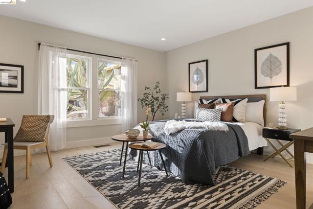 Image 21 of 49 For 636 56th St  