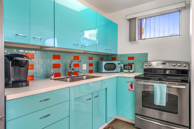 1111 E Palm Canyon Drive, Palm Springs CA: https://media.crmls.org/mediaz/a5e72883-f6eb-4a7d-8218-21f645bc139b.jpg