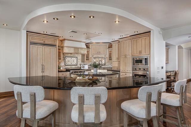 Detail Gallery Image 14 of 65 For 120 C Ave #303,  Coronado,  CA 92118 - 2 Beds | 2 Baths
