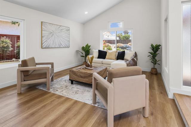 718 Lockwood Place, Oceanside CA: https://media.crmls.org/mediaz/a5e78306-7dda-4994-97aa-7f3ff2d00652.jpg