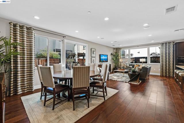 883 Barney Com, Livermore CA: https://media.crmls.org/mediaz/a5e91b9f-15d5-489b-9a8e-0f6cbb058dc6.jpg