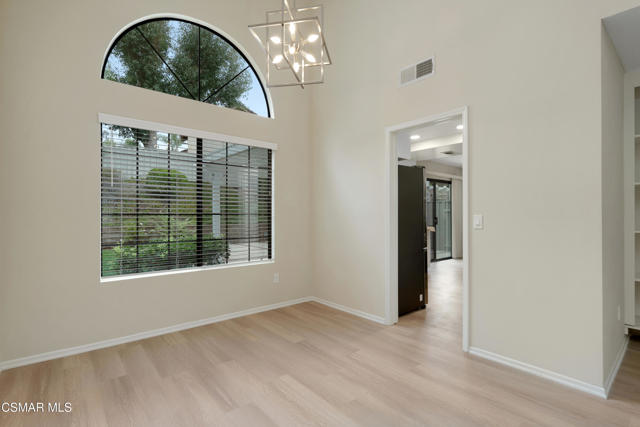 12_11938821_184402_184402-EO-112